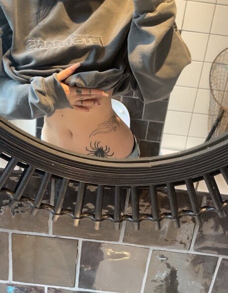 Laurinchhhe model exclusive img