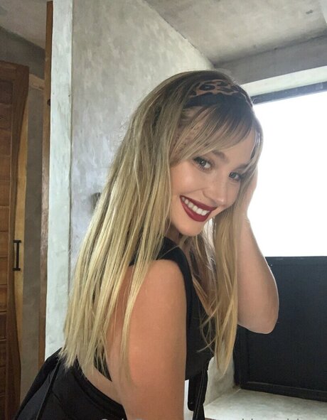 sunkissedray nude model pics