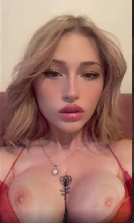 nurraacar model hd photos