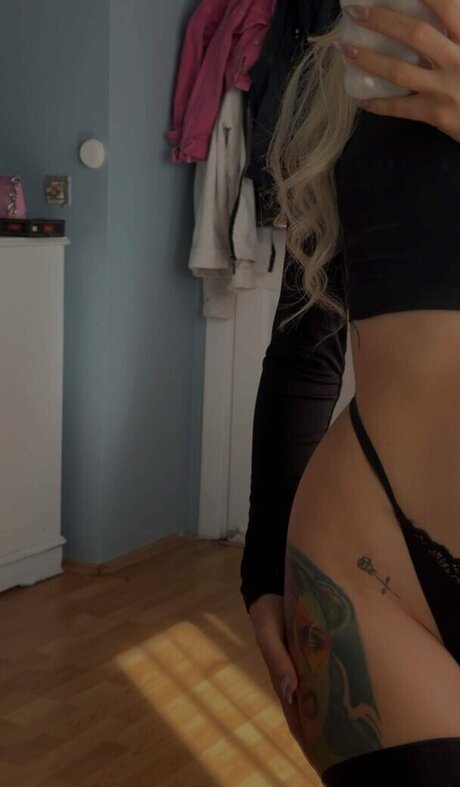 nurraacar pretty model img