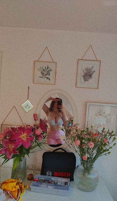 Dienaxkteanna erotic star picture