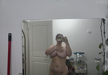 monster tits onlyfans beautiful nude gallery