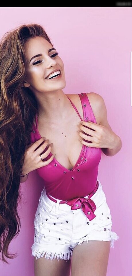 pretty ebony onlyfans art naked galleries