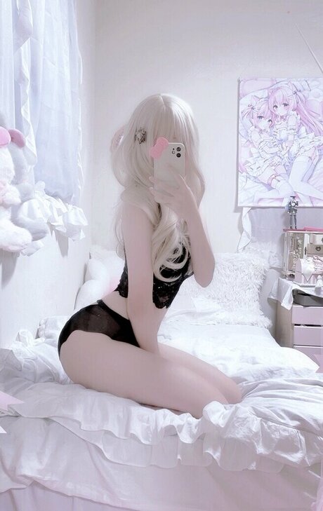 Loveyoukillyou naked model galleries