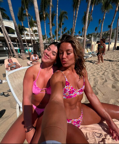 Lauren Stallwood star beautiful pic