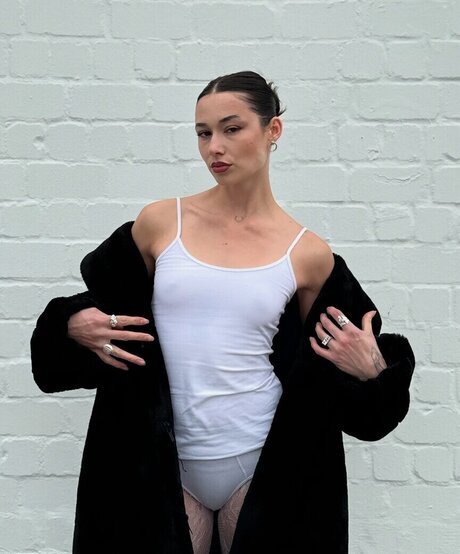 tall milf onlyfans sexy photos