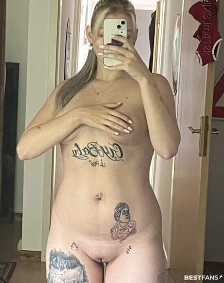 Whylellox sex star img