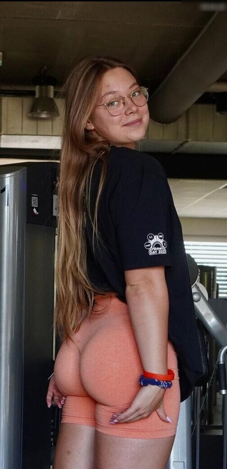 trainingfabi high quality model pic