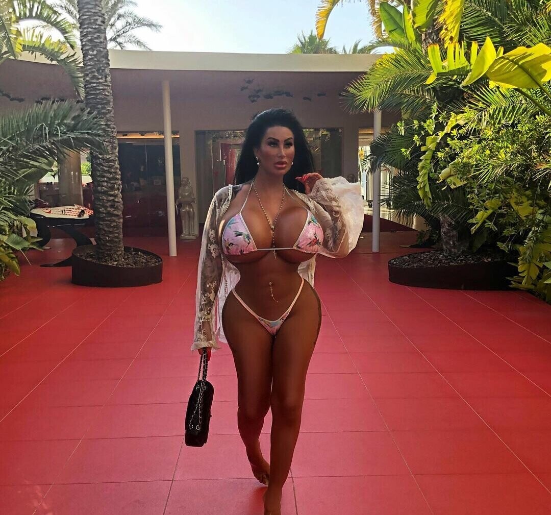 Real Barbie Berlin pornstar pretty gallery