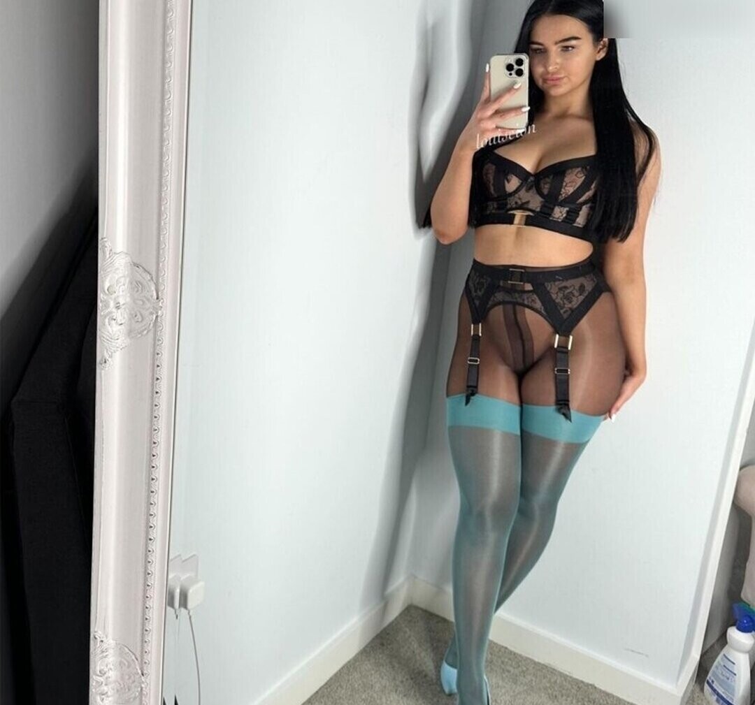 Louiseion sex model img