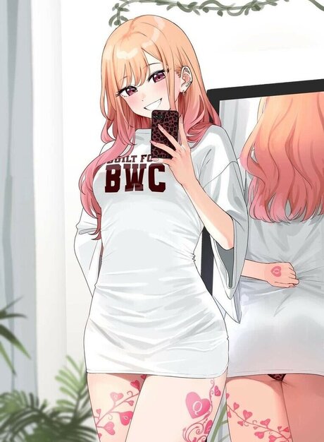 Bleached model perfect pics