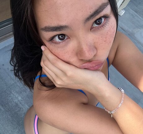 Shannon Zhao model adult pics