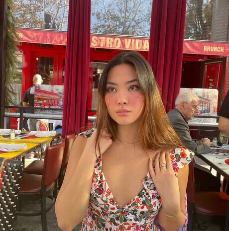 Shannon Zhao erotic pornstar pic