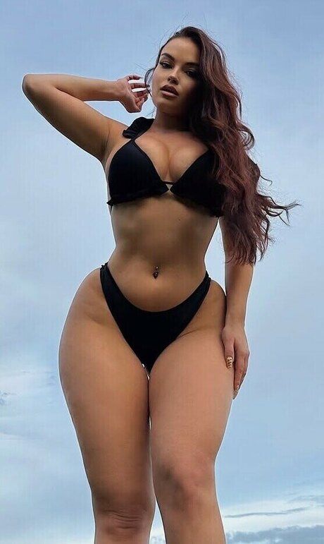 Emilia Emjeni model high quality pictures