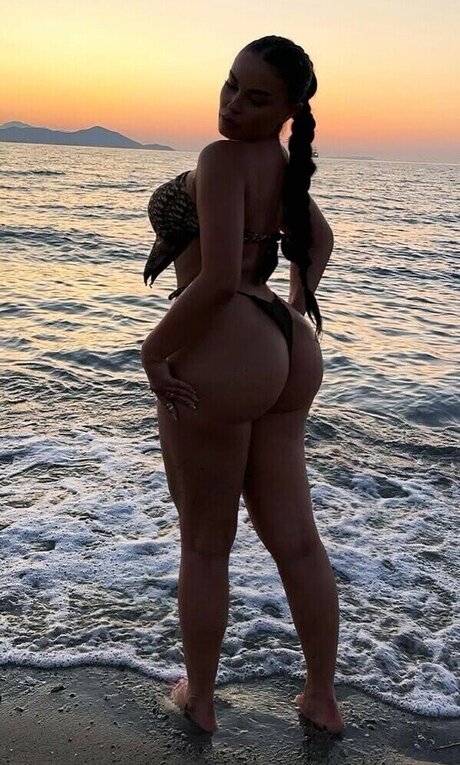 Emilia Emjeni star erotic galleries