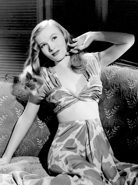 Vintage Sexy Celebs hd pornstar pictures