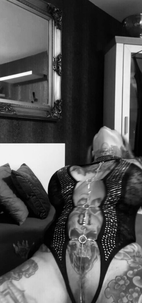 lesbian fingering onlyfans free xxx archive