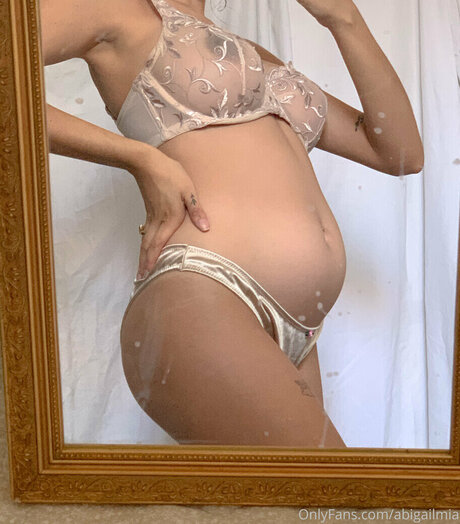 theitalianmom model photo