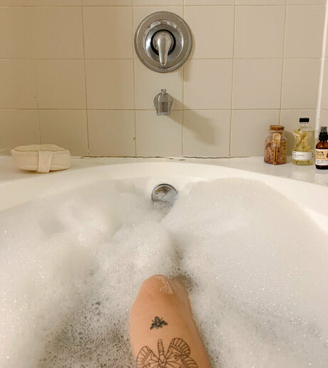 theitalianmom naked star images