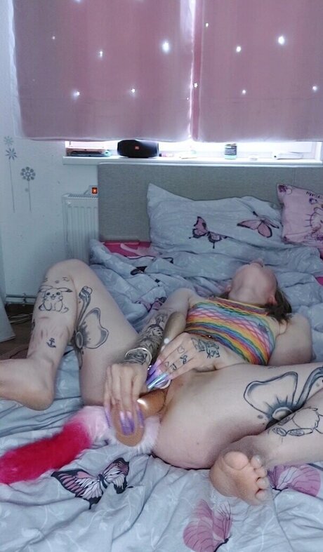 skinny brunette onlyfans art xxx gallery