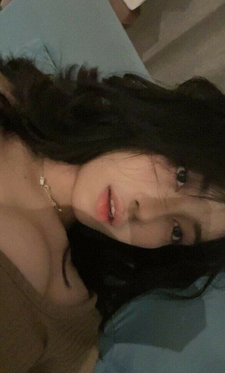 risaatjan model hd pictures