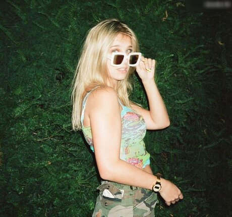 naked yoga onlyfans free nude image