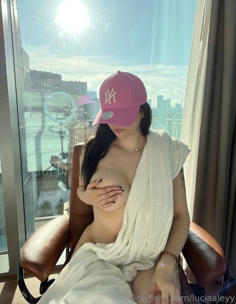 beautiful japanese onlyfans exclusive picture