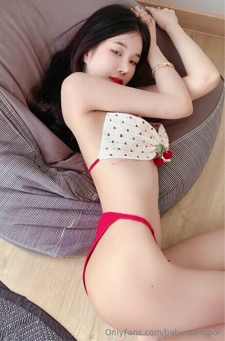 blonde natural onlyfans erotic pics