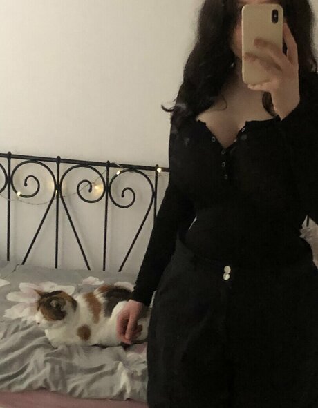 chvjownica21371 pretty star img