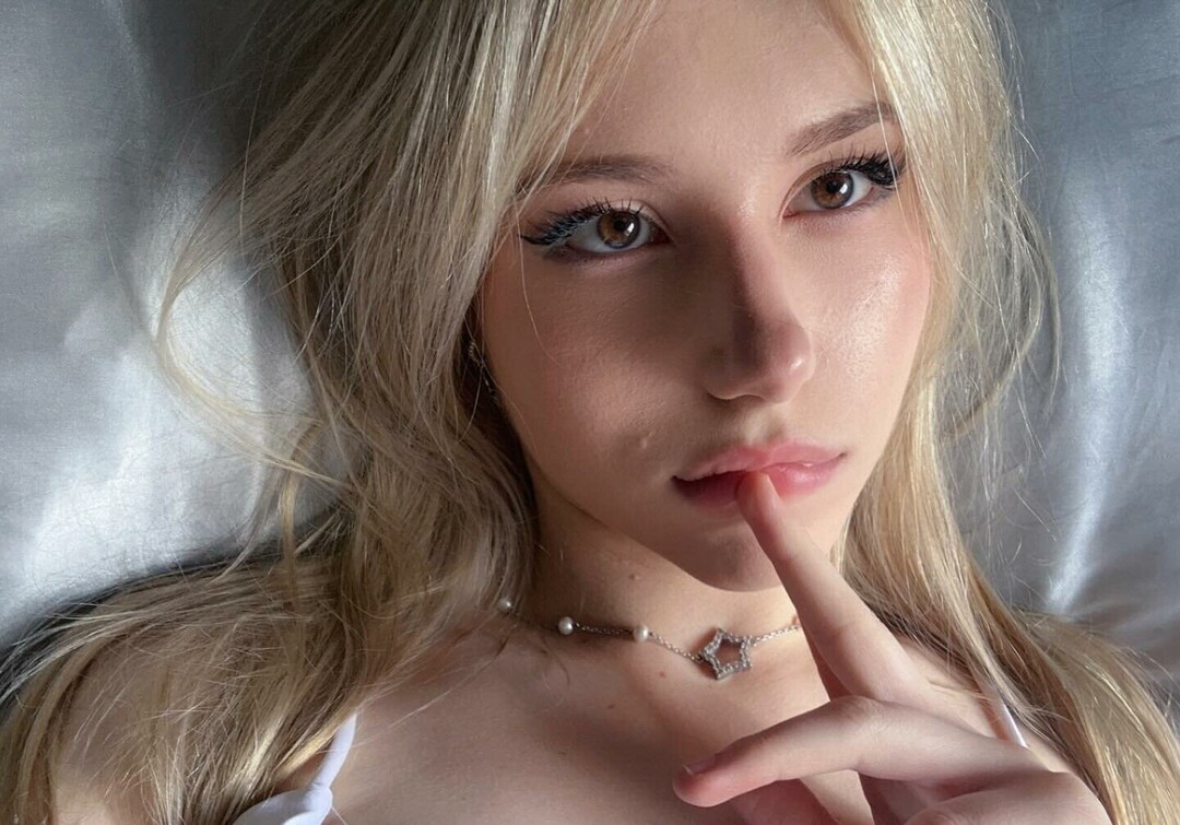 Kitty Mae xxx model images