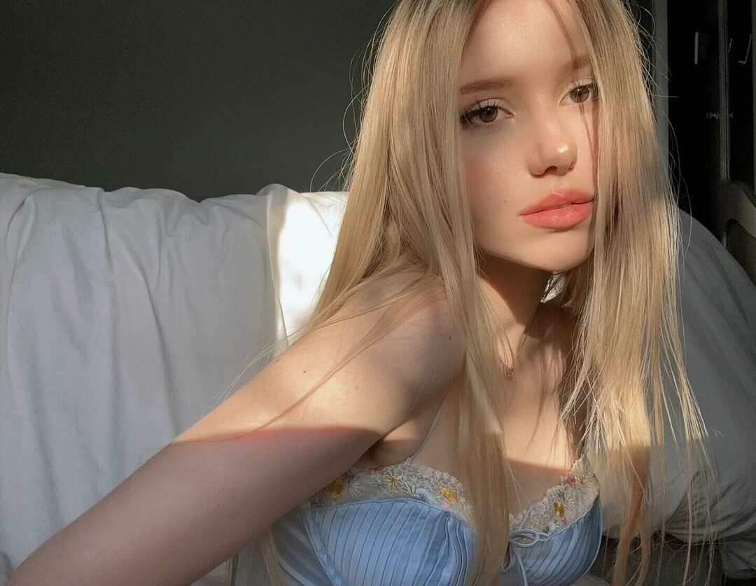 Kitty Mae pornstar erotic photo
