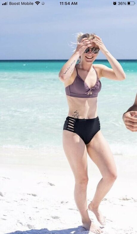 stepdaughter onlyfans hot images