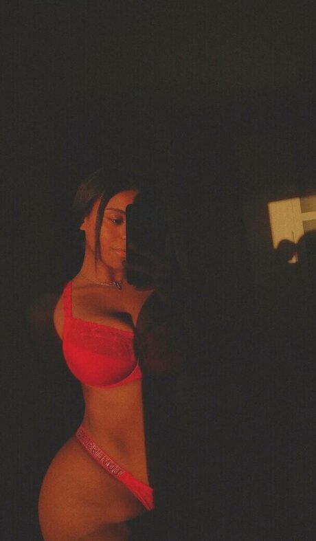 Mery Gatti model art pic