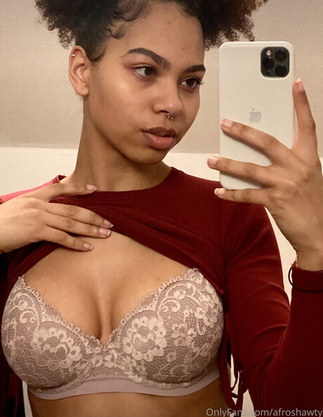 Shania Kraemer high quality actress image