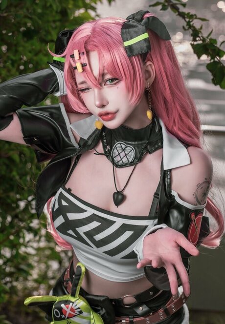 arab muscle onlyfans perfect pic