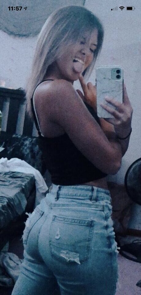 Kalia Hundley exclusive model pics