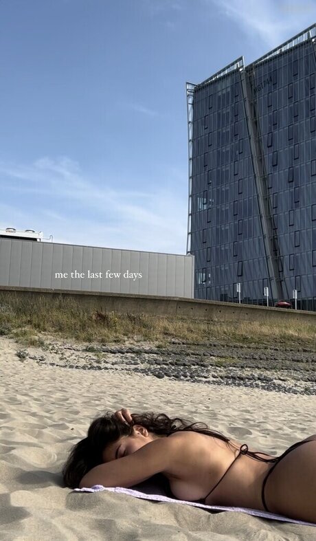 Lya Aylin star hot pictures