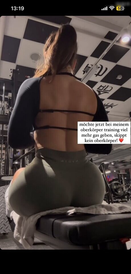 Lya Aylin pretty model gallery