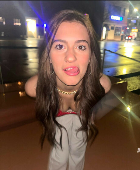 Raegan Owens beautiful model pictures