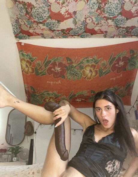 Raegan Owens model nude pics