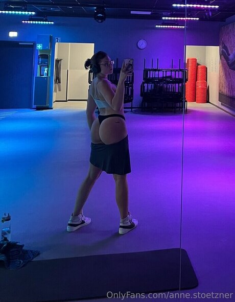 Anne St tzner nude model picture