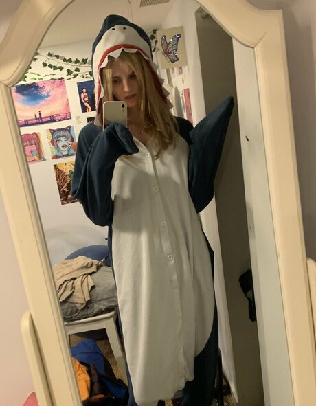 Crowbar Enjoyer model porn pics