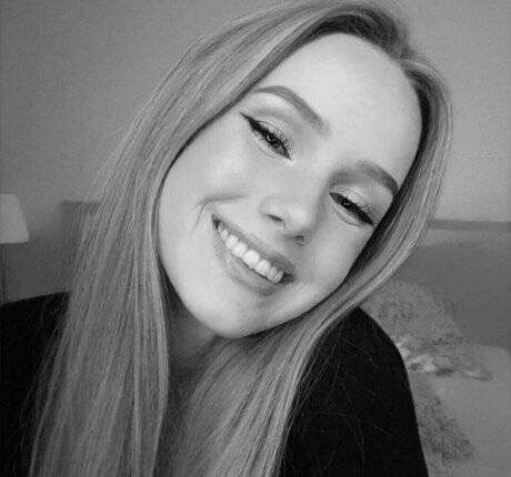 Nadine von relaxASMR pornographic model picture