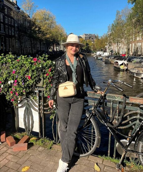 Christie Ludwig sexy pornstar pics