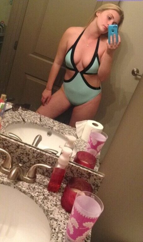 Christie Ludwig nice pornstar pics