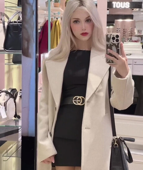 latina teen pussy onlyfans porn image