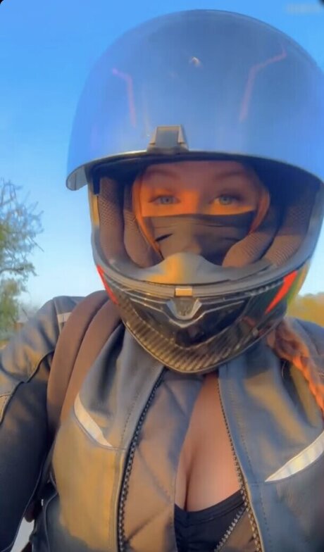 kimi__te pornstar pretty pic