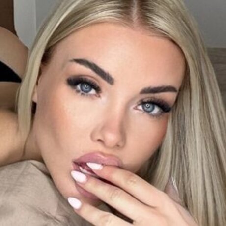 Sabrina Wlk model free photos