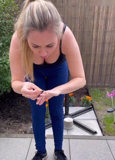 Jessi Faust naked actress archive