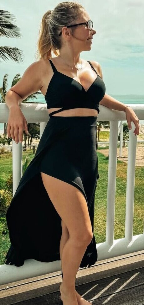 Jessi Faust model top gallery